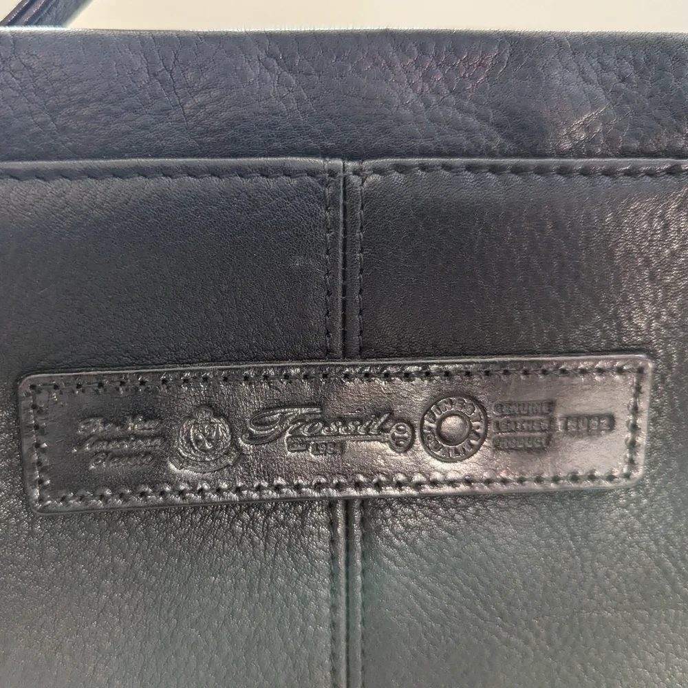 Vintage FOSSIL 1954 Black Leather Shoulder Bag 70582 - Picture 2 of 6